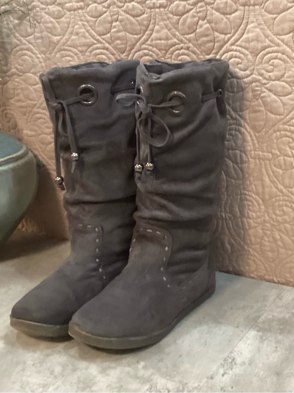 ROXY Y2K Suede slouchy pull on boots tie up or push down size 7